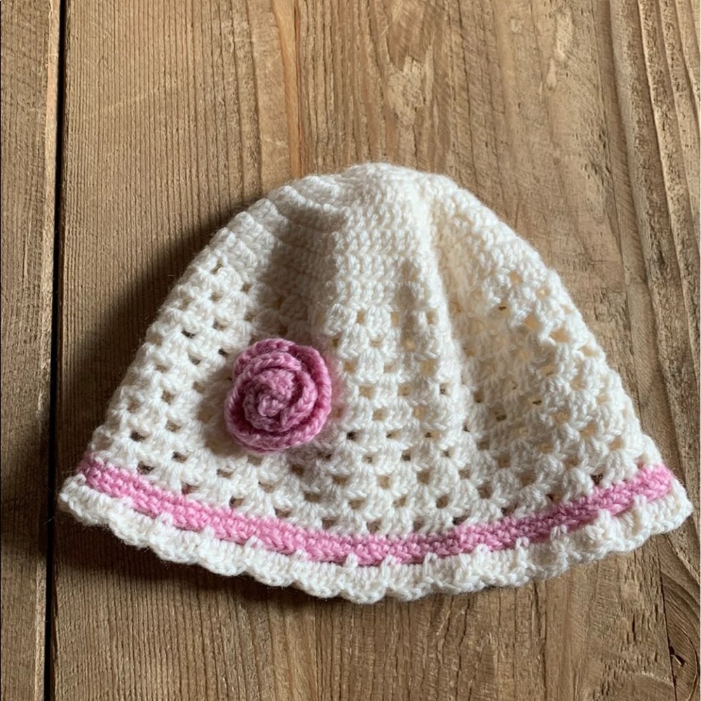 NWOT Baby/Toddler Handmade knit hat